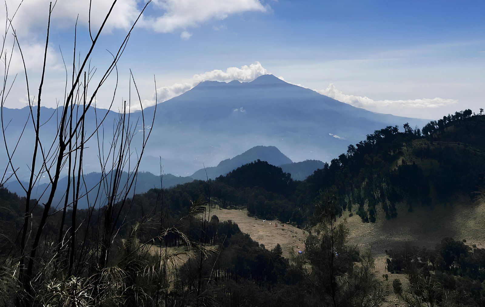 Pemandangan Gunung Butak